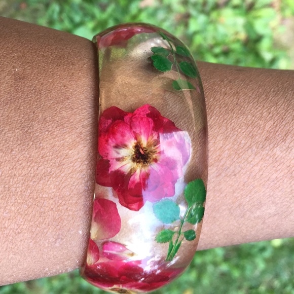 Lucite Bracelet - Picture 2 of 4
